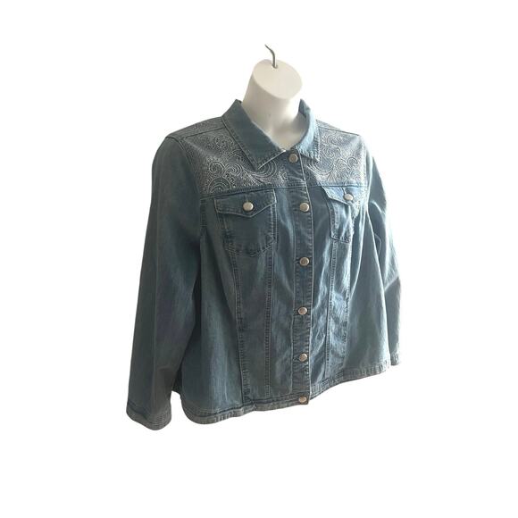 Distressed Womens Denim Jacket Embellished Broken In Cowgirl Plus Size 2X - Picture 2 of 8